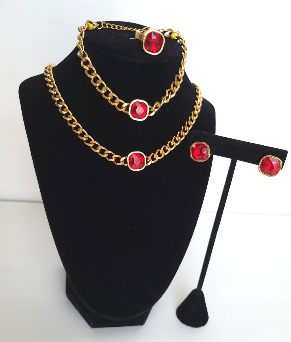 Red Ruby Set