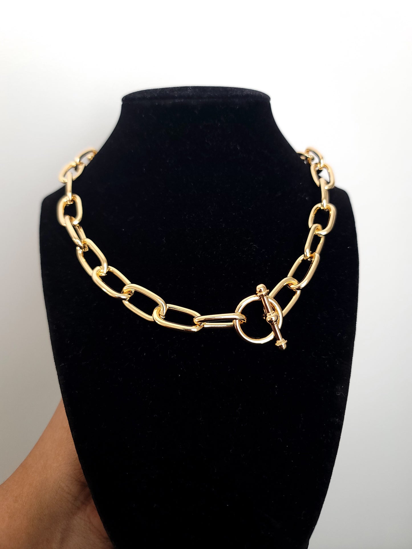 Main Thing Choker